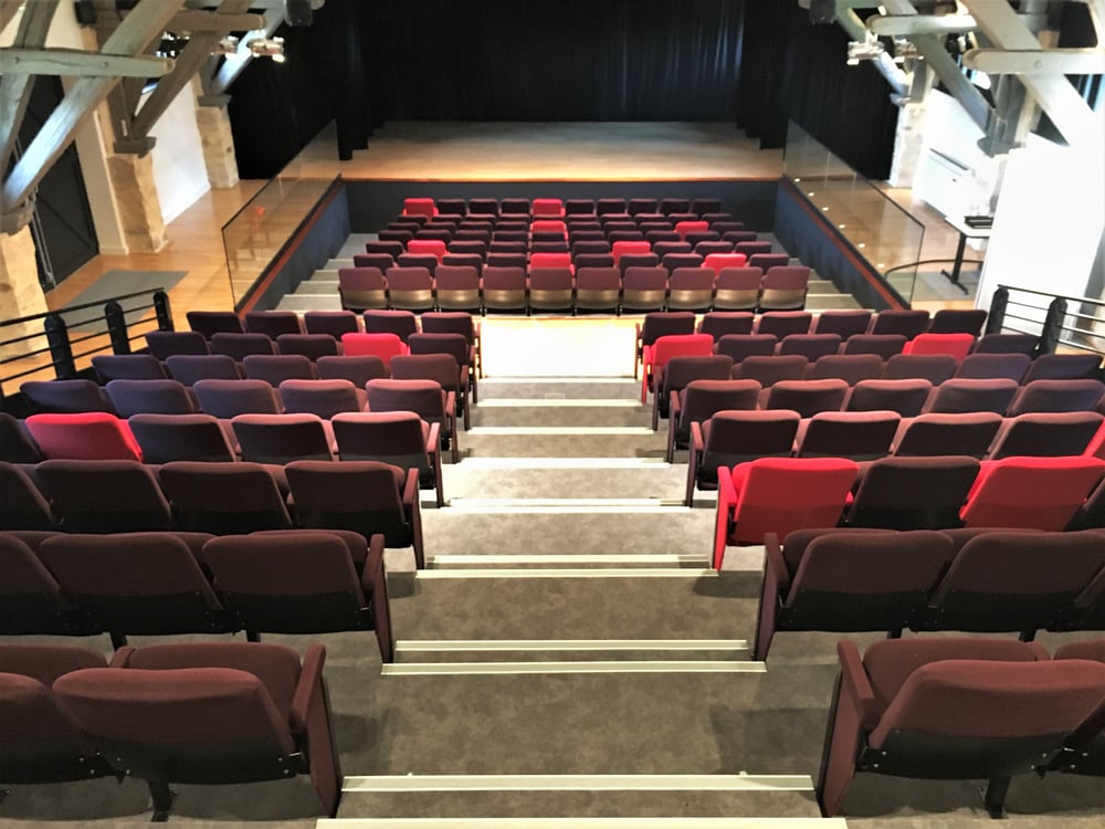 Espace culturel du Château des Dames : Médiathèque & salle Le manège 1
