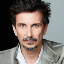 Arnaud Tsamere, Tous Contraints