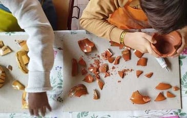 Atelier restauration de céramique "Viens casser et restaurer ta poterie"