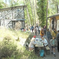 Visite libre du Village d'Art Préludien de Chomo