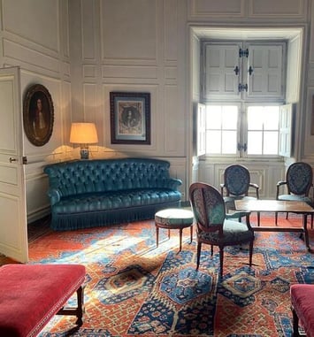 Conférence, Héritage d'un château