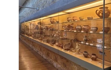 Exposition permanente : Plus de 30 000 objets archéologiques mis au jour !