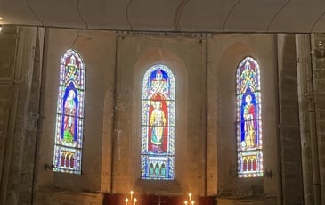 Exposition de cartes postales et de photos consacrées à l'église