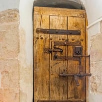 Visite libre des cachots du XVIIe siècle du Château de Nemours